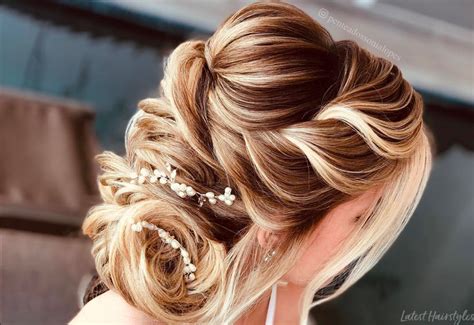 Easy and cute hairstyles for long hair ideas. 27 Gorgeous Wedding Hairstyles for Long Hair for 2020