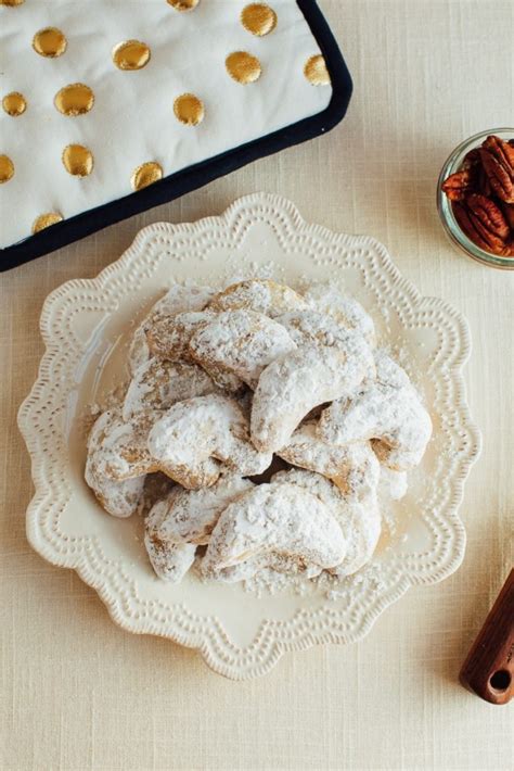 Best almond flour christmas cookies from almond flour pecan san s. 12 Healthy Christmas Cookies - Eating Bird Food