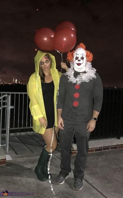Best Halloween Costumes For Couples To Win This Year Halloween Costumes Hallo Scary Couples