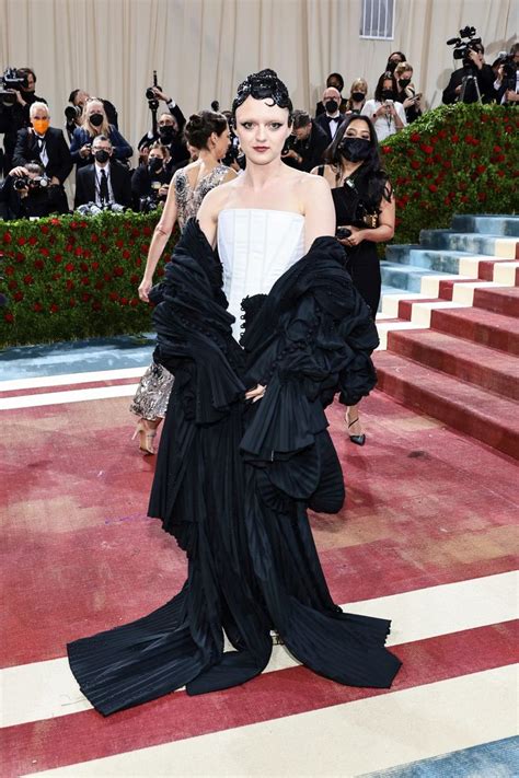 Click To See Every Celebrity Look From The Metgala Red Carpet Oscar Dresses Event