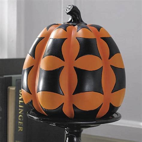Halloween Home Decor: Chic Painted Pumpkins - Exotic Excess
