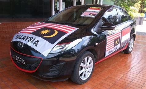 Beliau adalah pencipta bendera malaysia (juga dikenali sebagai jalur gemilang sejak 1997). "Saya memang sengaja letakkan bendera Malaysia terbalik di ...