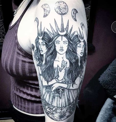 Amazing Celtic Tattoo Designs With Meanings Tatuagem pagã Tatuagens deus Tatuagens