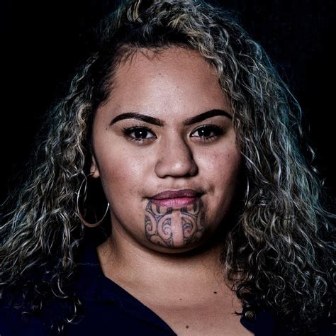 Maori Face Tattoo Ta Moko Tattoo Maori Tattoos Tattoo Female Borneo