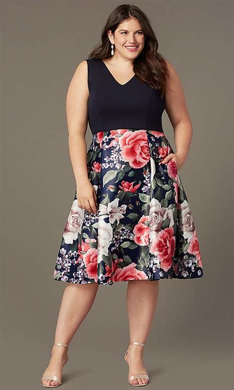 Wear what makes you feel the most amazing, says cooper, who wore a tulle skirt over a black. Short Plus-Size Wedding-Guest Dress with Print in 2020 ...