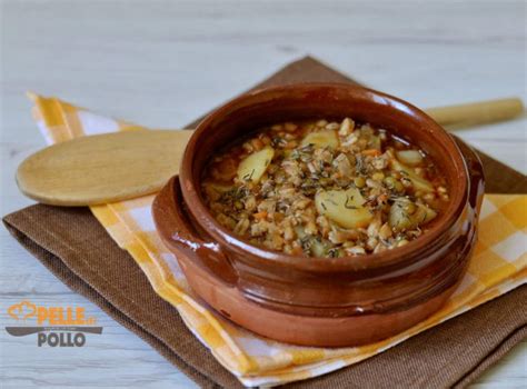 Zuppa di farro e lenticchie | Pelle di Pollo