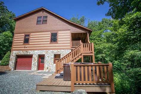 Maybe you would like to learn more about one of these? » Carolina Cabin Rentals: Bear Valley Cabin in Boone, NC