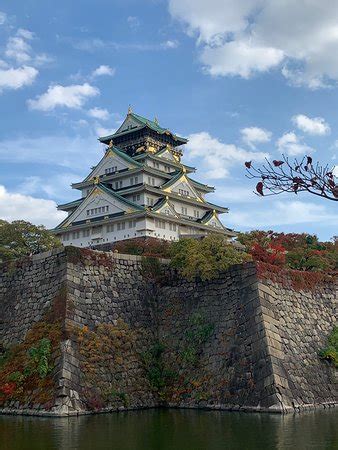 Discover over 600 cherry trees and take a relaxing break from the city. Osaka Castle Nishinomaru Garden (Chuo) - 2019 All You Need ...