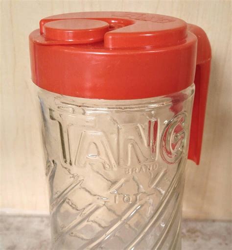 swirl glass tang juice pitcher astronaut drink retro 70s anchor hocking 1 quart clear glass
