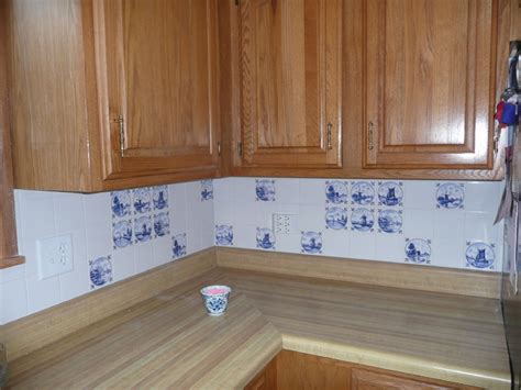 What kind of tile is good for kitchen backsplash? Delft Blue Kitchen Back Splash Blue and White Ceramic Tile ...