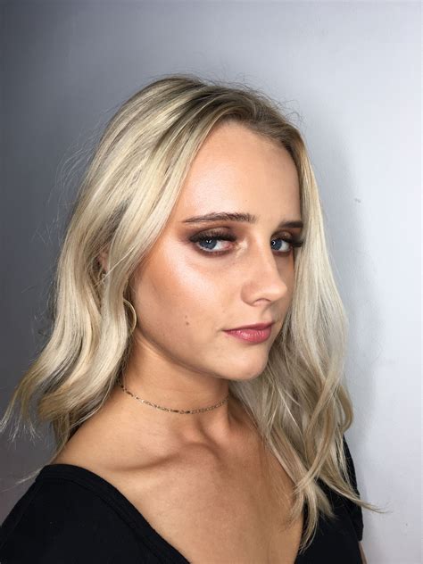 Follow Makeupbyemilyannee On Instagram 💦 Makeup Work Instagram Make Up Beauty Makeup