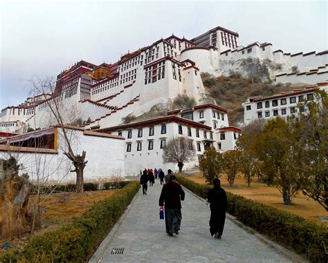 Potala Palace Former Dalai Lama Residence And Buddhist Pilgrimage Site
