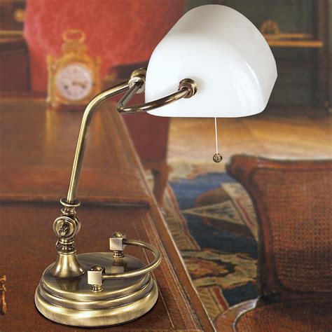 Great savings & free delivery / collection on many items. Edle Bankers Lamp in Messing und Glas mit Holzelementen