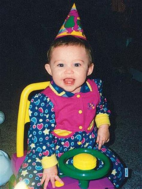 20 Photos Of Young Miley Cyrus Before She Was Famous