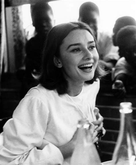 Happy Girls Are The Prettiest Girls Audrey Hepburn Audrey Hepburn Old Audrey Hepburn