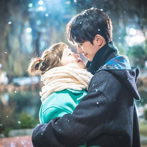 Lee sung kyung, instagram'da maçdaki nam. This is how Lee Sung Kyung Reacted when Fans Suddenly ...