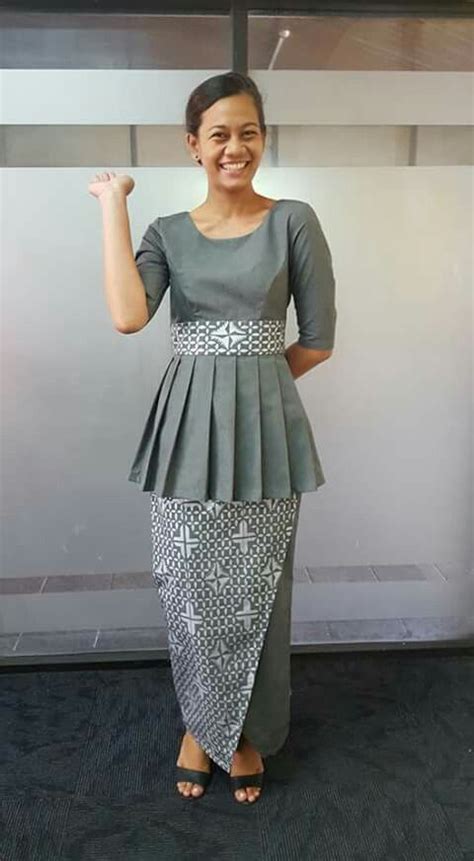 Wedding box invitations scroll roll card template swirl cutting file c116 (svg, dxf, ai, eps, png, pdf) laser paper cut pattern cricut cameo box when folded size is 177x42x34 mm or 7.06x1.73x1.38 inch, for invitation. Tahiano | Island style clothing, Island outfit, Hawaiian ...