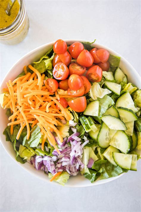 Simple Tossed Salad - Dinners, Dishes, and Desserts