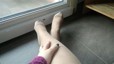 Ravenfetish Naylon Beige Pantyhose On Small Feet And Big Ass Hard To