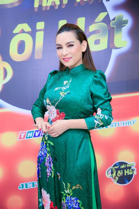 Chị nhung ơi, nhóm chúng em đau đứt từng đoạn ruột. Từng thề không nhìn mặt, Phi Nhung nói gì khi ngồi ghế ...