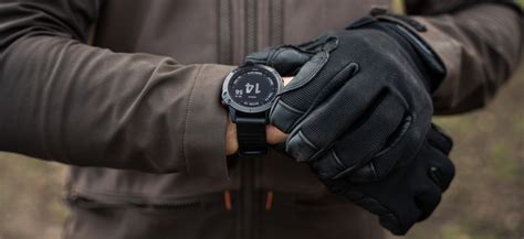 Whether you go regular, pro or solar, it weighs in 83g for the steel version or 72g with a titanium case to make it lighter than the fenix. Chcę go, chociaż kompletnie nie potrzebuję. Garmin Fenix 6 ...