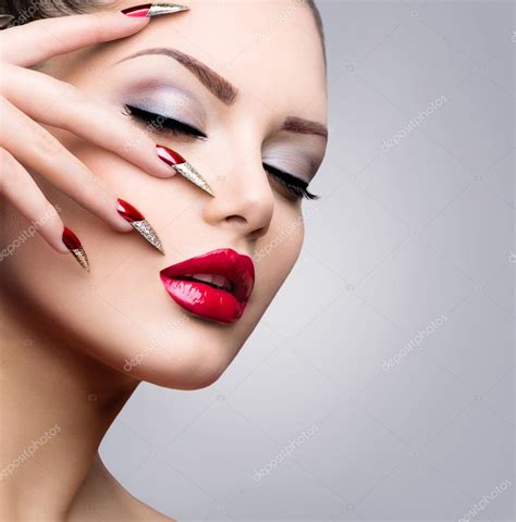 Fashion Beauty Model Girl Manucure Et Maquillage Image Libre De Droit