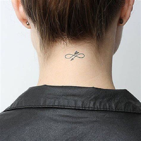 25 Back Of The Neck Tiny Tattoos To Inspire Your Next Ink Beauty Uk