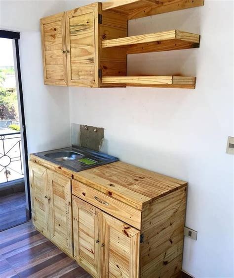 Try these easy ways to refresh your cabinets with paint, molding, inserts, and new hardware. 50+ Creative DIY Wood Pallet Ideas for This Summer ...