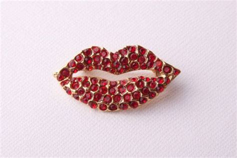 vintage red rhinestone lips brooch etsy rhinestone lips red rhinestone lips