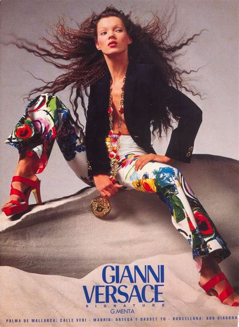 Gianni Versace Springsummer 1993 Richard Avedon Christy Turlington