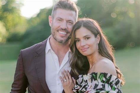 Jesse Palmer Emely Fardo Relationship Timeline Age Difference Parents And Net Worth Celeb Doko