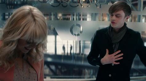 gray scarf worn by harry osborn dane dehaan as seen in the amazing spider man 2 movie wardrobe