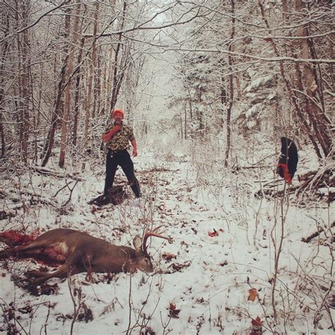 Tylor Kelly Camps Deer Hunting Photo Gallery