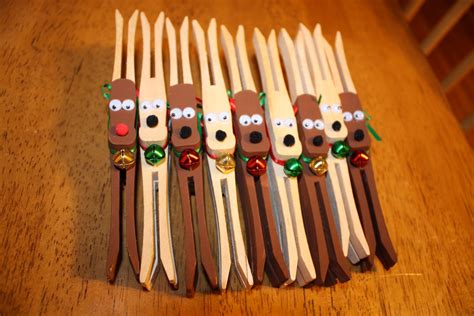 Boston Baby Mama Get Crafty Clothespin Reindeer Ornaments
