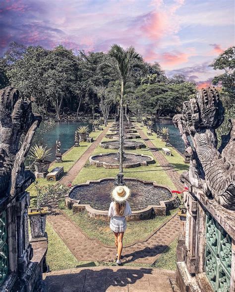 Contoh Teks Deskripsi Tentang Tempat Wisata Di Bali Bonus
