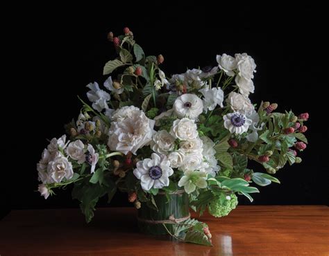 How To Create A Flower Arrangement That Looks Like A Dutch Still Life