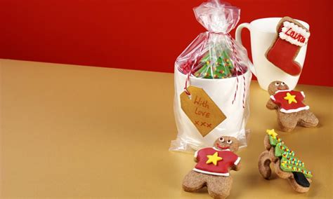 Decorate Your Mugs This Christmas With These Tasty Spiced Cookies Be