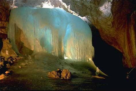 Top 10 Most Amazing Caves In The World Underground Caves