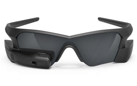 Recon Jet Heads Up Display Integrated On Sport Sunglasses For Athletes