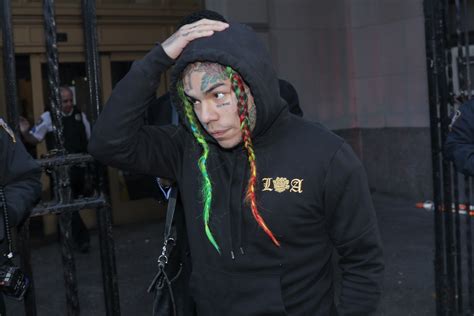 Nypd Cops Probed Over Handling Of Alleged Tekashi 6ix9ine Victim