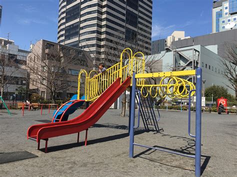 hitotsugi park playground akasaka best living japan