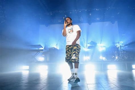 review kendrick lamar s anxiety leads to joy and jabs on new album the new york times