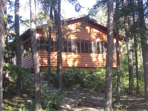 This is your home away from home. Slims Cabins | Tourism Saskatchewan