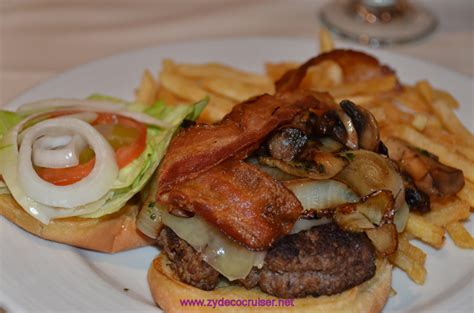 (what…?) (том заказывает японскую еду каждую. Gourmet Burger (Bacon, Cheddar Cheeseburger with Mushrooms ...