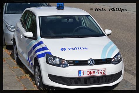 2480 x 3508 jpg pixel. 6.De politie loopt achter Bud. Eloy helpt hem te ...