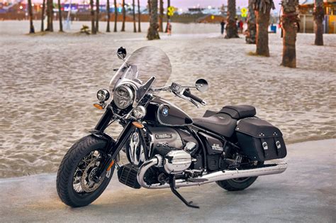A cruiser that is full of. BMW R18 Classic variant revealed - Autocar India