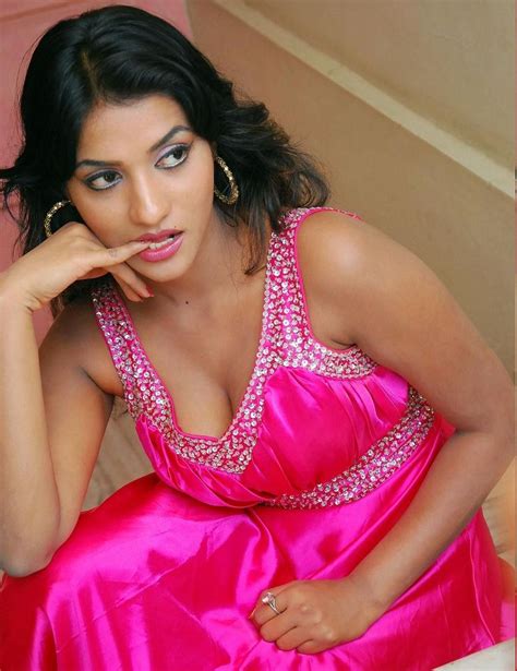 Malayalam Hot Actress Pics Photos Wallpapers Hot Scene