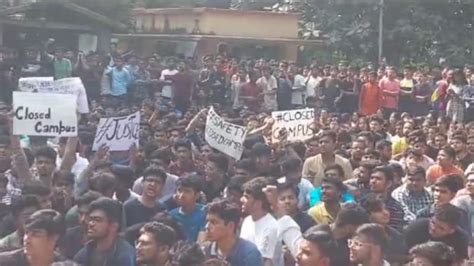 Bhu Stripped Naked Recorded Video Iit Bhu Student Molested Near Hostel Massive Protest