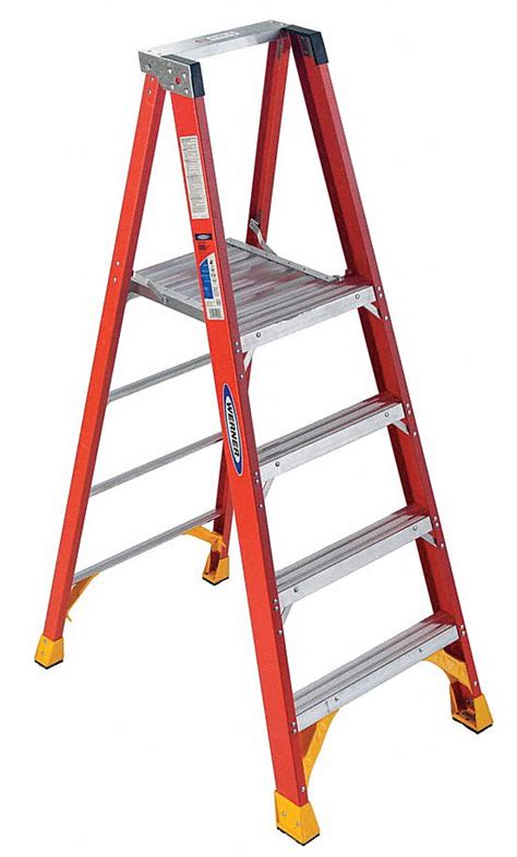 Werner Fiberglass Platform Stepladder 6 Ft Ladder Height 4 Ft