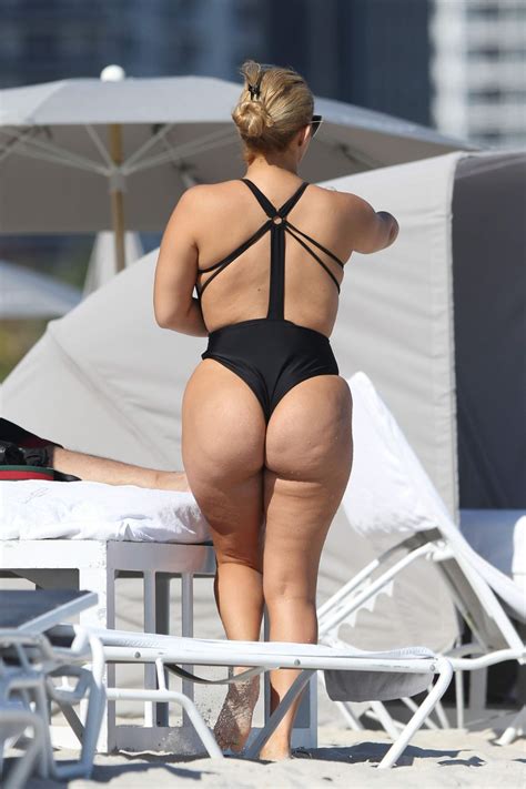 Andrea Gaviria In Swimsuit On The Beach In Miami Hawtcelebs